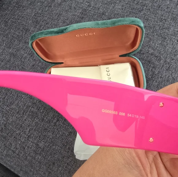 Gucci GG0956S Hot pink Gold GG logo square frame Sunglasses